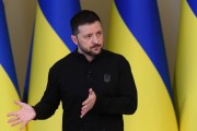 泽连斯基：美国不应同意俄罗斯有关停火的附加条件